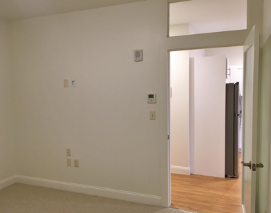 875 Elm - Photo Thumbnail 21