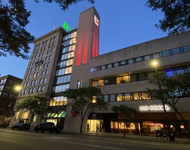 875 Elm - Photo Thumbnail 2