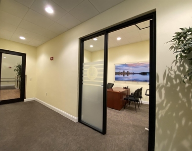 875 Elm - Photo Thumbnail 26