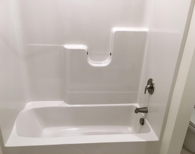 875 Elm - Photo Thumbnail 17