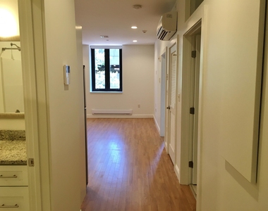 875 Elm - Photo Thumbnail 10