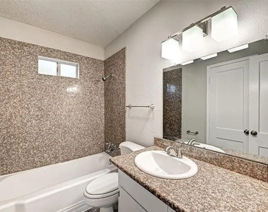 515 Bluebonnet Drive - Photo Thumbnail 15