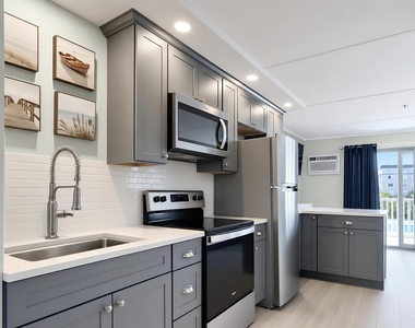 933 Ocean - Photo Thumbnail 1