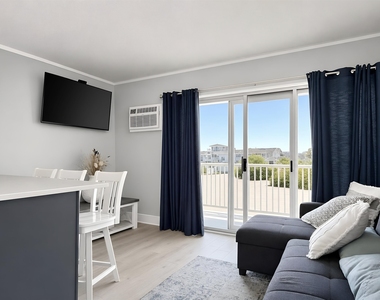933 Ocean - Photo Thumbnail 5