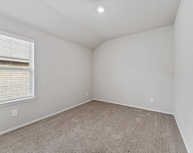 3414 Quiet Gate Lane - Photo Thumbnail 7