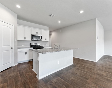 3414 Quiet Gate Lane - Photo Thumbnail 13