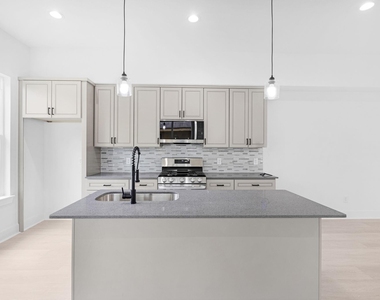 857 Fortune Street - Photo Thumbnail 10