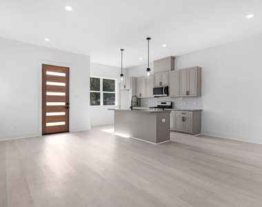 857 Fortune Street - Photo Thumbnail 7
