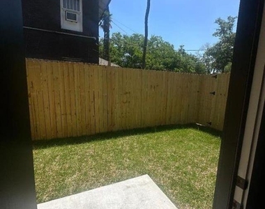 2725 Nora Street - Photo Thumbnail 8