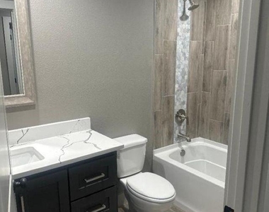 2725 Nora Street - Photo Thumbnail 6