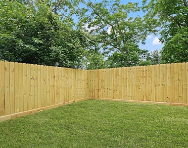 1313 Knight St - Photo Thumbnail 13