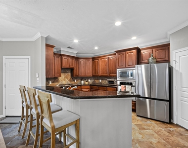 5425 Kiam Street - Photo Thumbnail 4