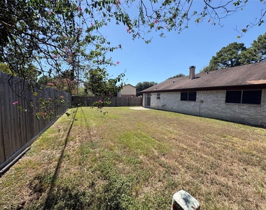 2502 Marble Falls Drive - Photo Thumbnail 16