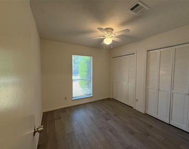 2502 Marble Falls Drive - Photo Thumbnail 13