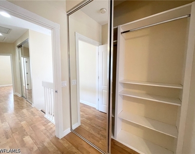 5325 Cove Circle - Photo Thumbnail 14