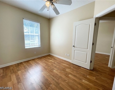5325 Cove Circle - Photo Thumbnail 20