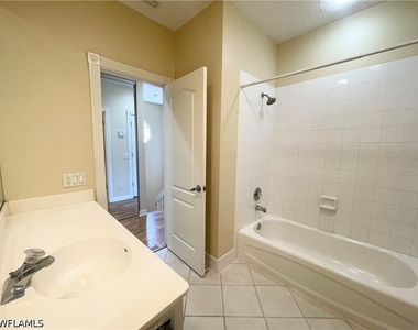 5325 Cove Circle - Photo Thumbnail 16