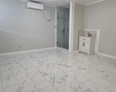 8435 Battleoak Drive - Photo Thumbnail 13
