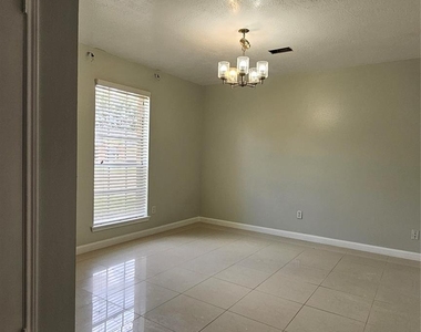 8435 Battleoak Drive - Photo Thumbnail 1