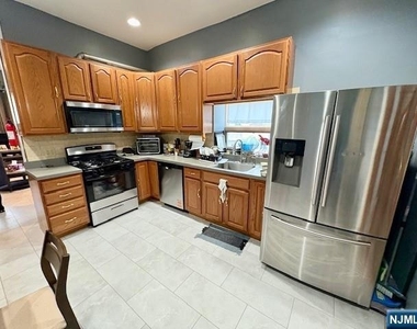 36 Franklin - Photo Thumbnail 3