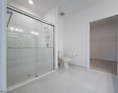 26310 Coco Cay Circle - Photo Thumbnail 9