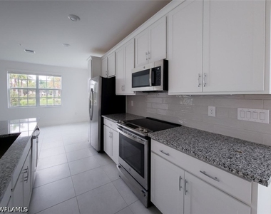 26310 Coco Cay Circle - Photo Thumbnail 2