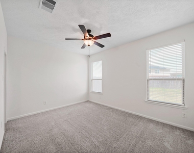 15614 Tawny Stark Drive - Photo Thumbnail 5