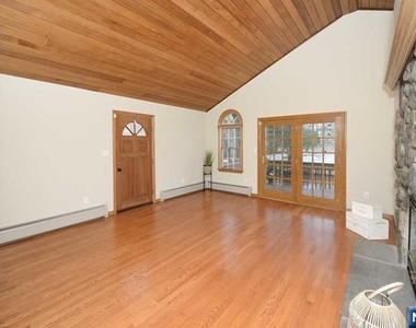 13 Orangeburgh - Photo Thumbnail 2