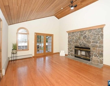 13 Orangeburgh - Photo Thumbnail 1