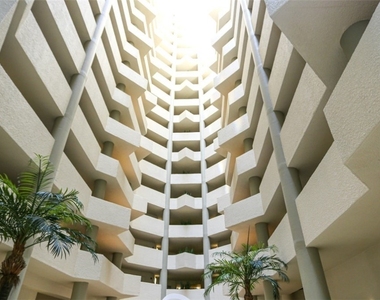4551 Gulf Shore Boulevard N - Photo Thumbnail 42