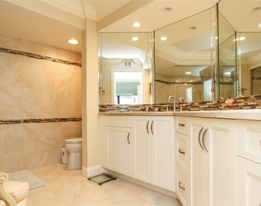4551 Gulf Shore Boulevard N - Photo Thumbnail 25