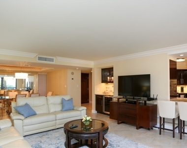 4551 Gulf Shore Boulevard N - Photo Thumbnail 4