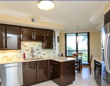 4551 Gulf Shore Boulevard N - Photo Thumbnail 6