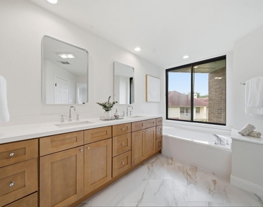 1723 Enterprise Avenue - Photo Thumbnail 20