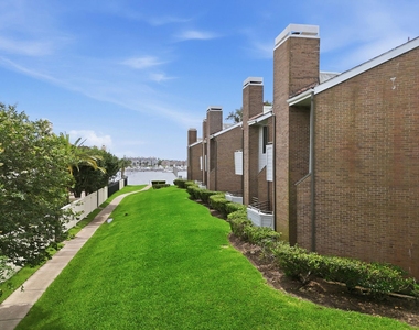 1723 Enterprise Avenue - Photo Thumbnail 34