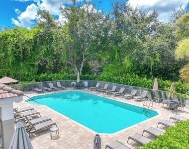 8217 Parkstone Place - Photo Thumbnail 3