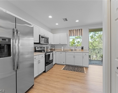 8217 Parkstone Place - Photo Thumbnail 16