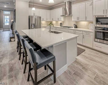 14472 Blue Bay Circle - Photo Thumbnail 8