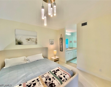 230 Sugar Pine Lane - Photo Thumbnail 9