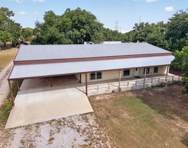3961 Clay Creek Road - Photo Thumbnail 6