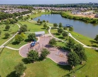 403 Marina View Drive - Photo Thumbnail 38