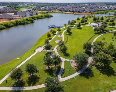 403 Marina View Drive - Photo Thumbnail 39