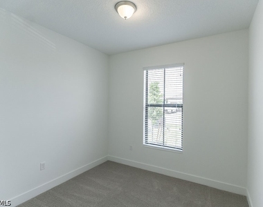 5554 Cassidy Lane - Photo Thumbnail 25