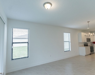 5554 Cassidy Lane - Photo Thumbnail 28