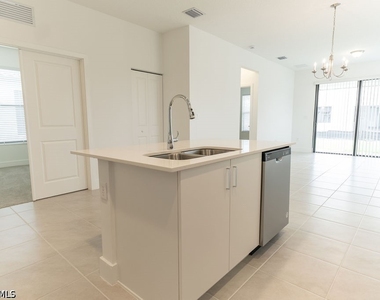 5554 Cassidy Lane - Photo Thumbnail 27