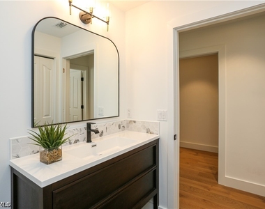 5765 Grande Reserve Way - Photo Thumbnail 45
