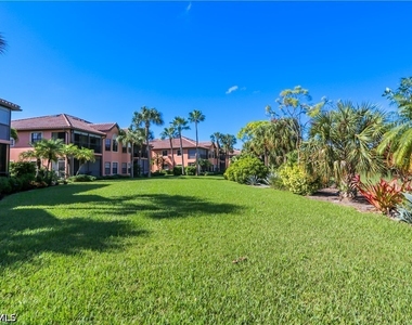 5765 Grande Reserve Way - Photo Thumbnail 10