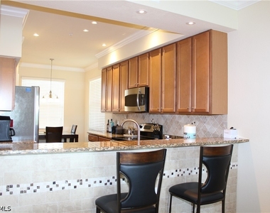 9735 Acqua Court - Photo Thumbnail 5