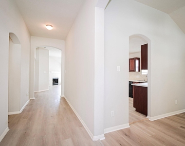 3111 Myrtle Ranch Drive - Photo Thumbnail 10