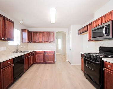 3111 Myrtle Ranch Drive - Photo Thumbnail 19